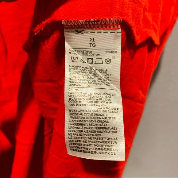 ⭐️ Red Easy T Tank Top - Picture 3 of 4